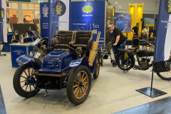 21b7332d-eaef-4f6b-8593-34093fbf63f4